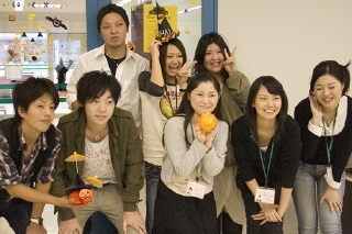 cnews081106_018.jpg