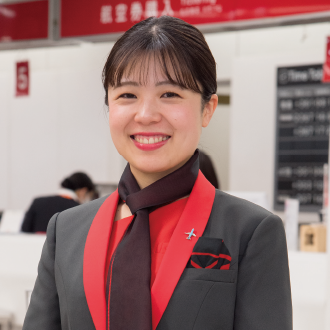 就職先 キャビンアテンダント フジドリームエアラインズ 大阪外語専門学校、キャビンアテンダント専攻