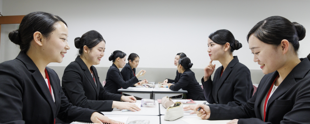 エアライン業務基礎 空港業務の概要とシステムを理解する。大阪外語専門学校、グランドスタッフ専攻