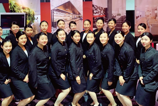 大韓航空研修 韓国フラッグキャリアで、エアライン業務を体験。大阪外語専門学校、キャビンアテンダント専攻