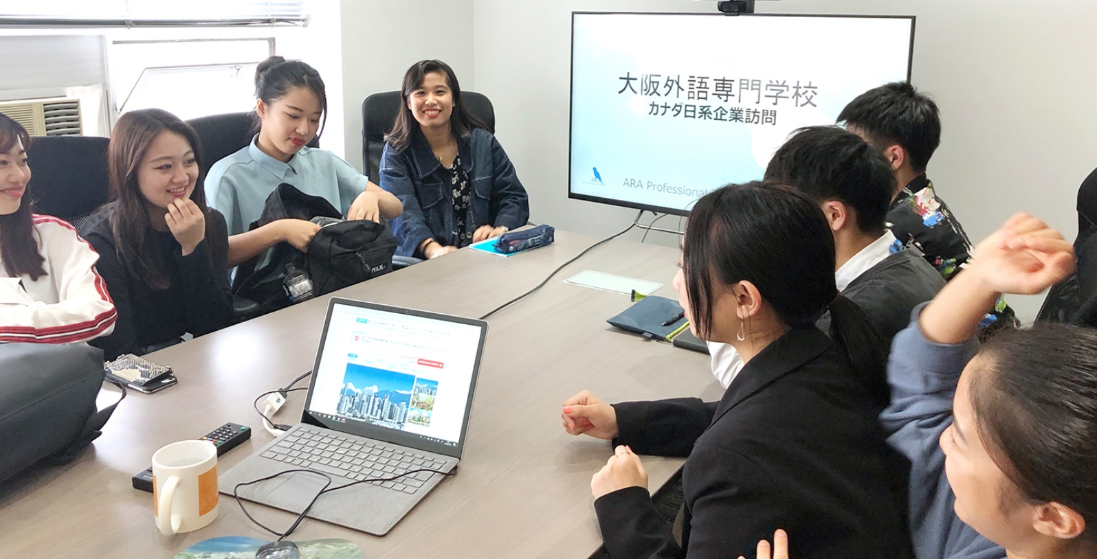 語学力と国際感覚を身につける海外研修。大阪外語専門学校、エアポートスタッフ専攻