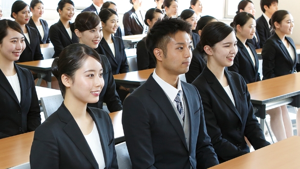 大阪外語専門学校、スカラシップ特別対策セミナー,スカラシップ選抜試験を
受験する方におすすめ！